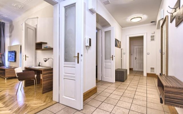 Residence Brehova
