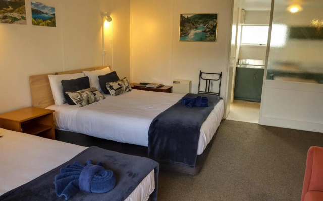 Alpha Motor Inn