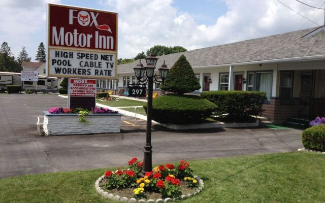 Fox Motor Inn