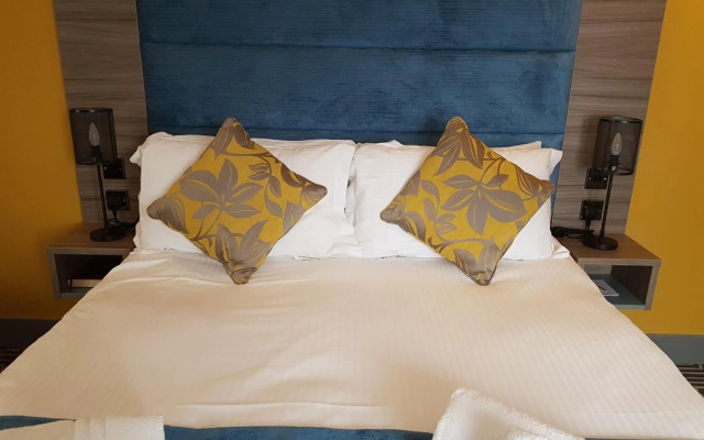 Stonecross Manor Hotel