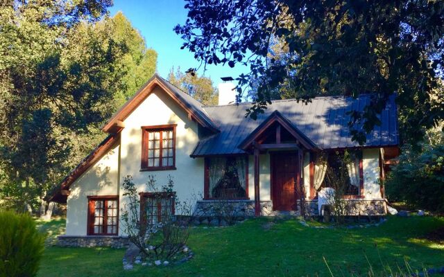 Hostería Lancuyen Villa de Montaña