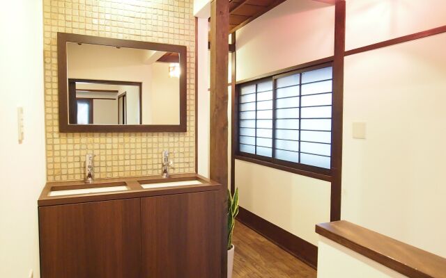 Tenma Itoya Guest House - Hostel