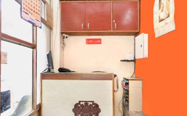 OYO 23084 Chhabra Guest House