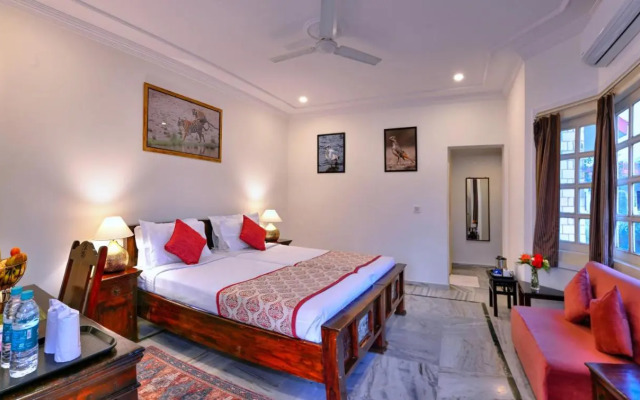 Tiger Den Resort