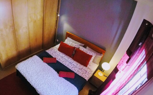 Peniche Surf Lodge - Hostel