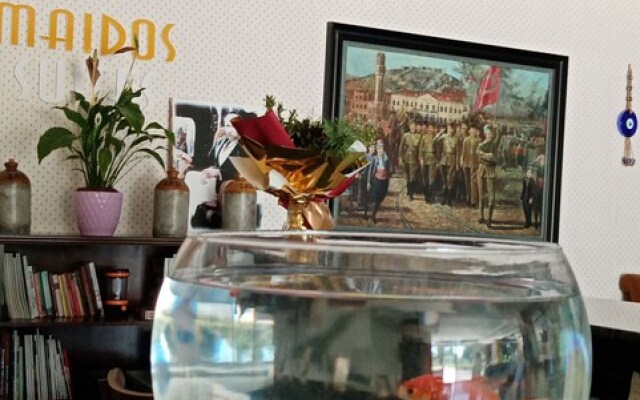 Maidos Hotel & Suites