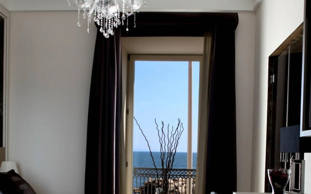 Partenope Relais