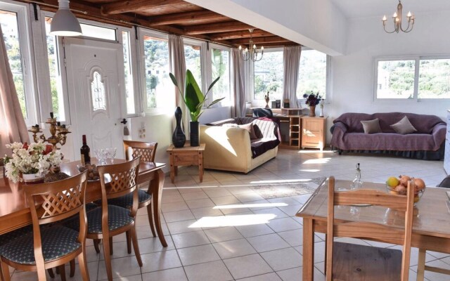 Sarakina Apartment 50m From The Beach