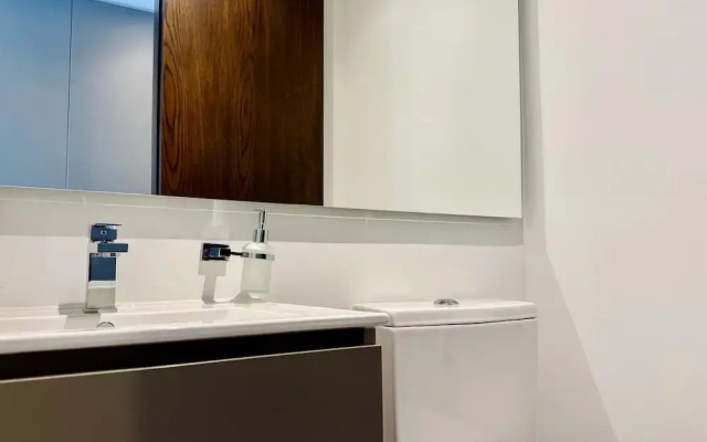 w Impressive 1BR in Bogota