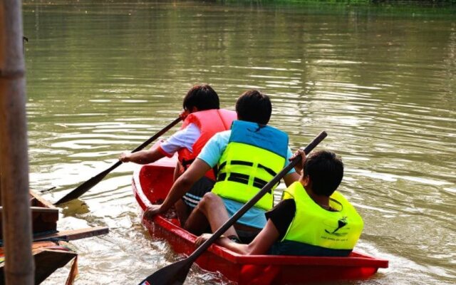 Bangplamo River View Resort
