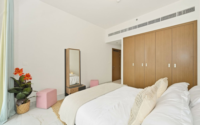 Bloomfields Modern 1BR in Azizi Vista