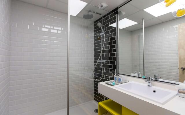 KYRIAD MONTCHANIN - Le Creusot