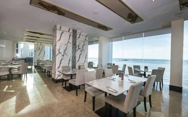 Hompton by the Beach Penang