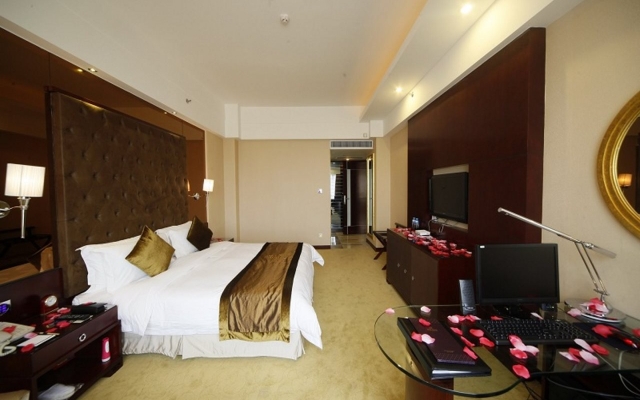 Royal Prince Hotel