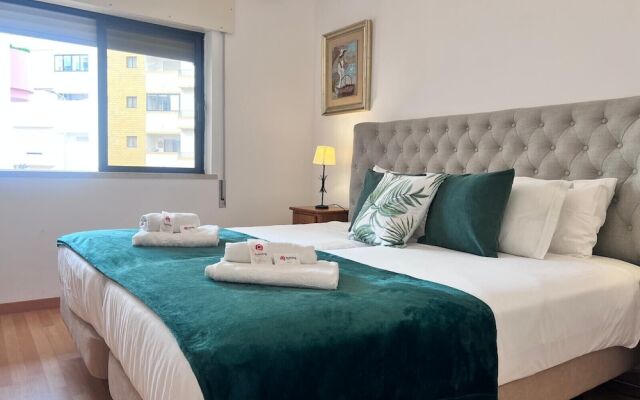 Praia DA Rocha Unique Design With Pool