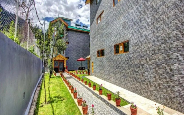 Snow Peak Homestay By Stayapart