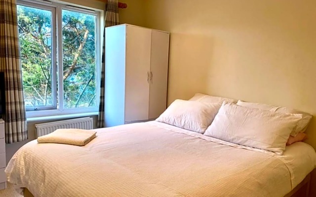 Double Bedroom with PT/B