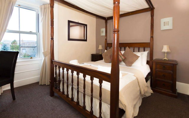 The Wheatsheaf Inn