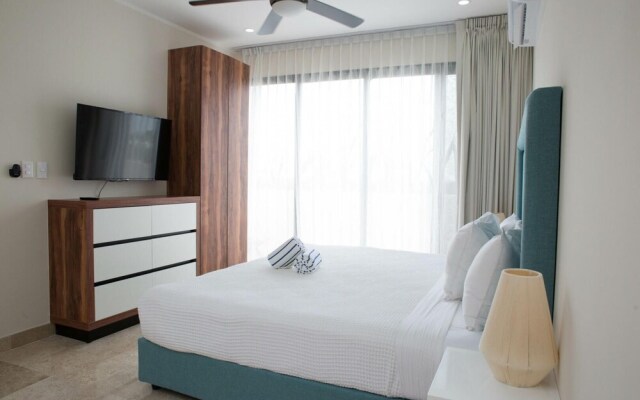 Spacious 2 BR Aldea Zama Private Pool Movie Cinema Gym