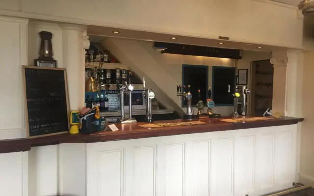 Halfway House Inn