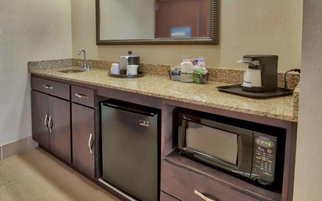 Hampton Inn & Suites Ridgecrest