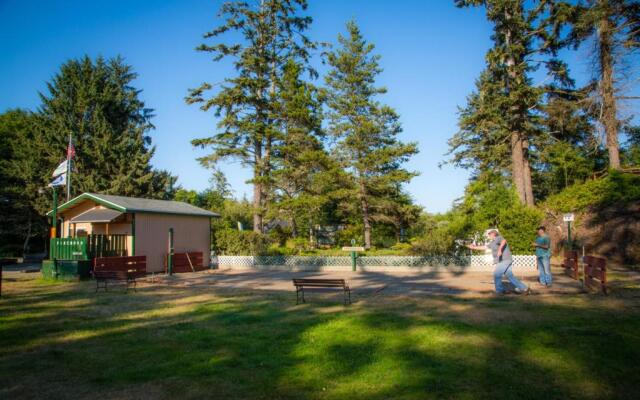 Long beach Camping Resort Yurt 9