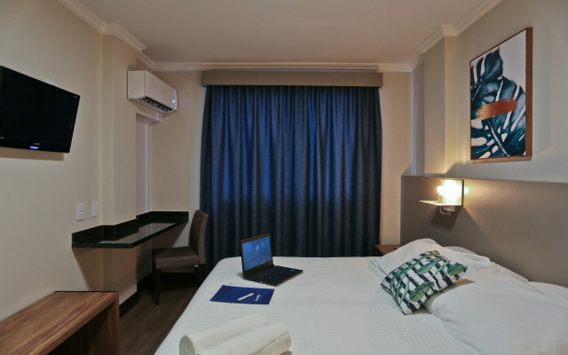 Sandri City Hotel