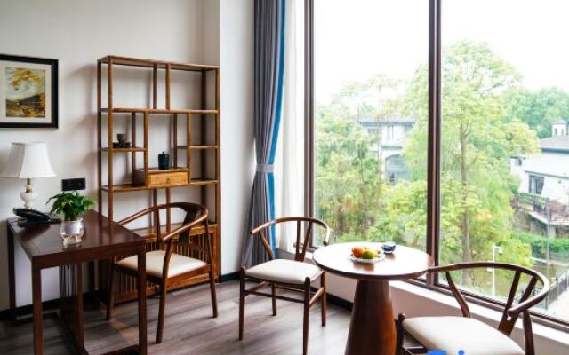 Qingcheng Tianren Hotel