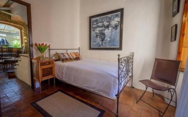 Can Felip Apartments