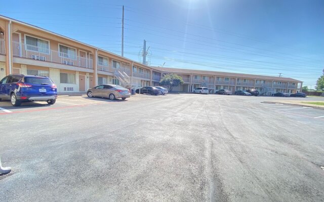 Great Western Inn & Suites - Saginaw