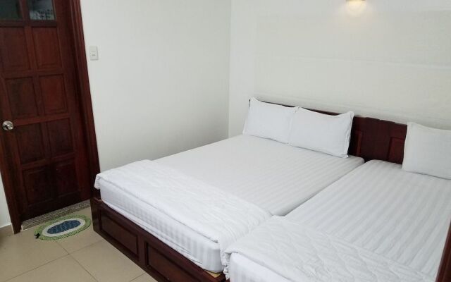 Dinh Dinh 2 Hotel