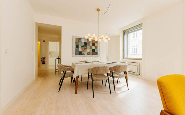 NEW Luxury 2 BDR apartment downtown!