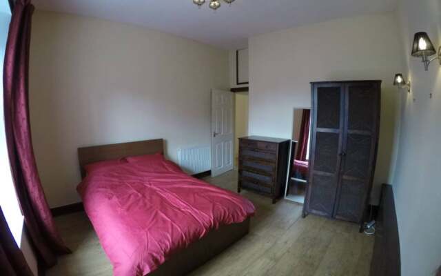 Cosy 2 Bedroom Apartment In City Centre