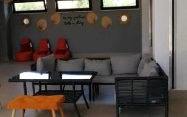 Havuz spor hamam cocukoyunalanı imkanı sunan konut