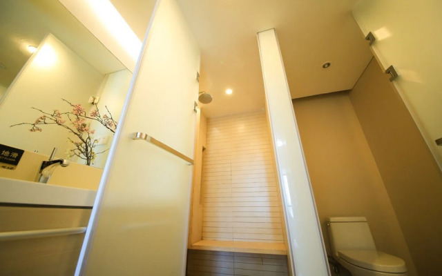 Qingdao Lejiaxuan Yuexi Apartment Hongkong Central Rd The MIXC Branch