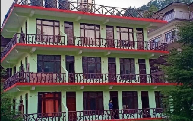 Hotel Pine spring