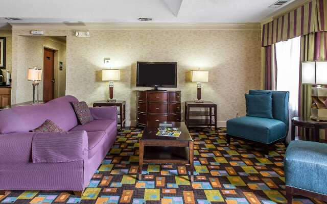 Quality Inn Crossville Near Cumberland Mountain State Park