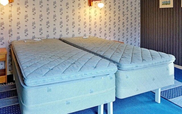 6 Person Holiday Home in Malmköping
