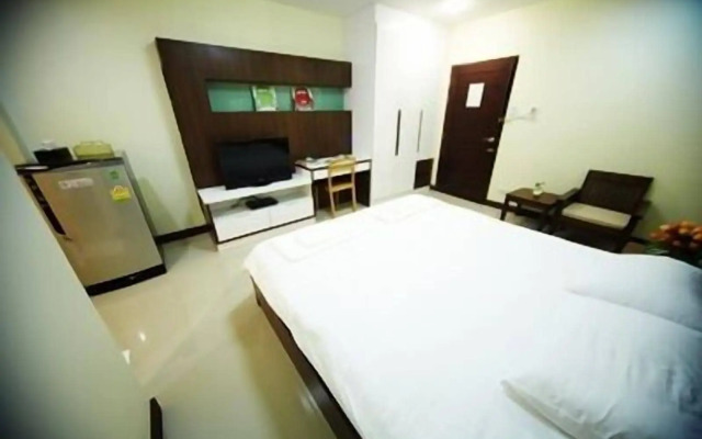 Central place serviced apartment 1