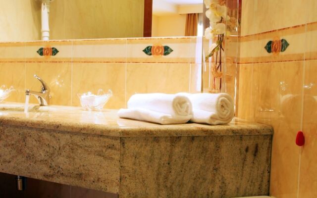 Luna Hotel Motel Lago Maggiore Arona