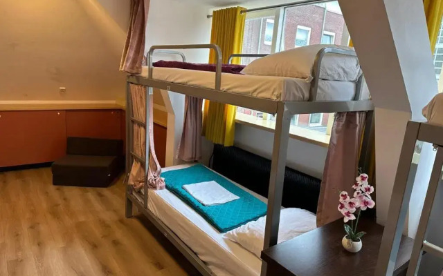 Room Mate Hostel