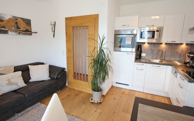 Valley-view Apartment With Garden in Wenns