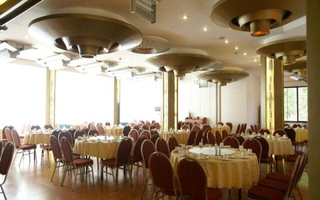 Hollyear Inn Zhangjiajie