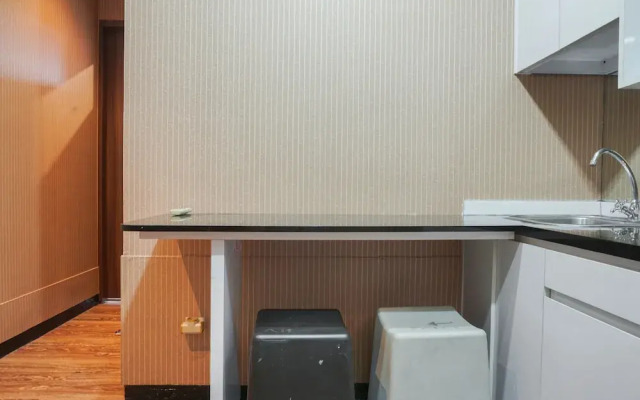 Comfortable 1BR at Nifarro Park Apartment