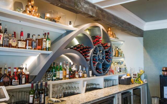 Seaside Oceanfront Inn