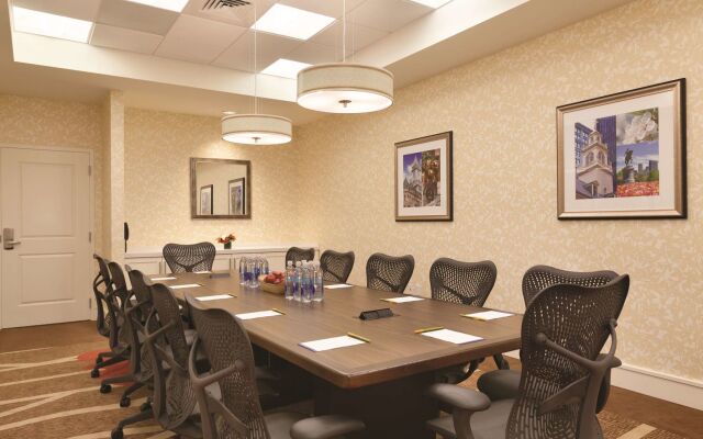Hilton Garden Inn Boston Logan Airport