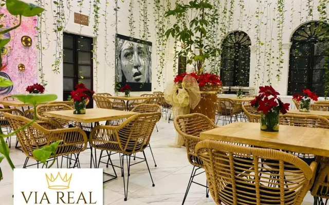 Hotel Via Real