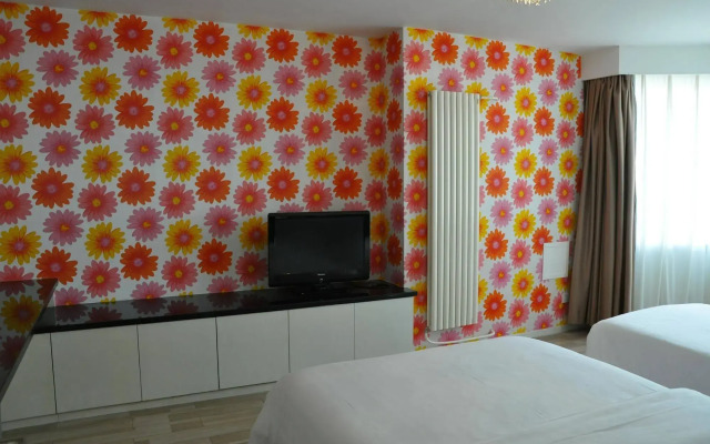 Beijing Sentury Apartment Hotel