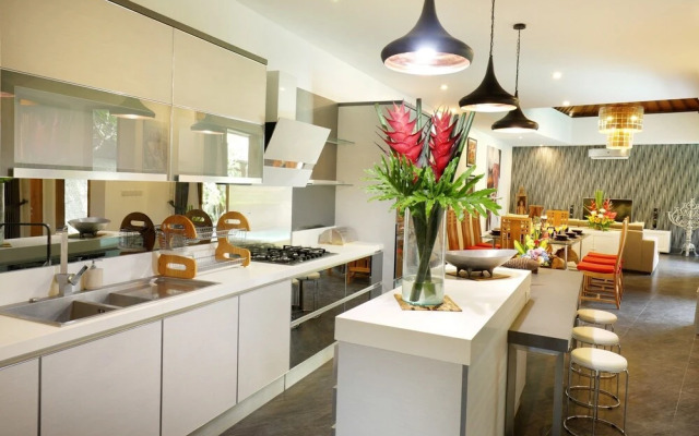 The Hotman Paris I seminyak