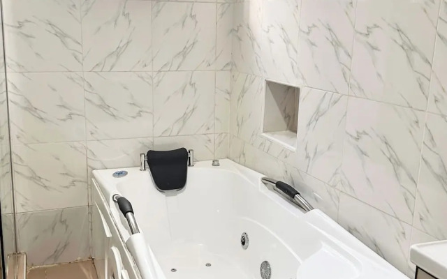 Luxury Shortlet Apartment LBS, AJAH